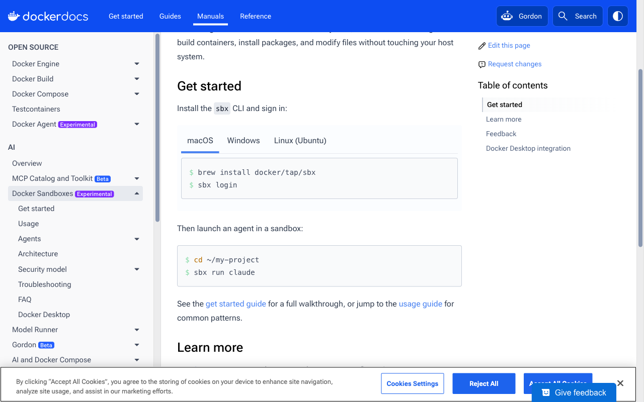 Docker Sandboxes 공식 문서의 Get started — macOS에서 `brew install docker/tap/sbx` 뒤 `sbx login`과 `sbx run claude`로 진입하는 명령 화면